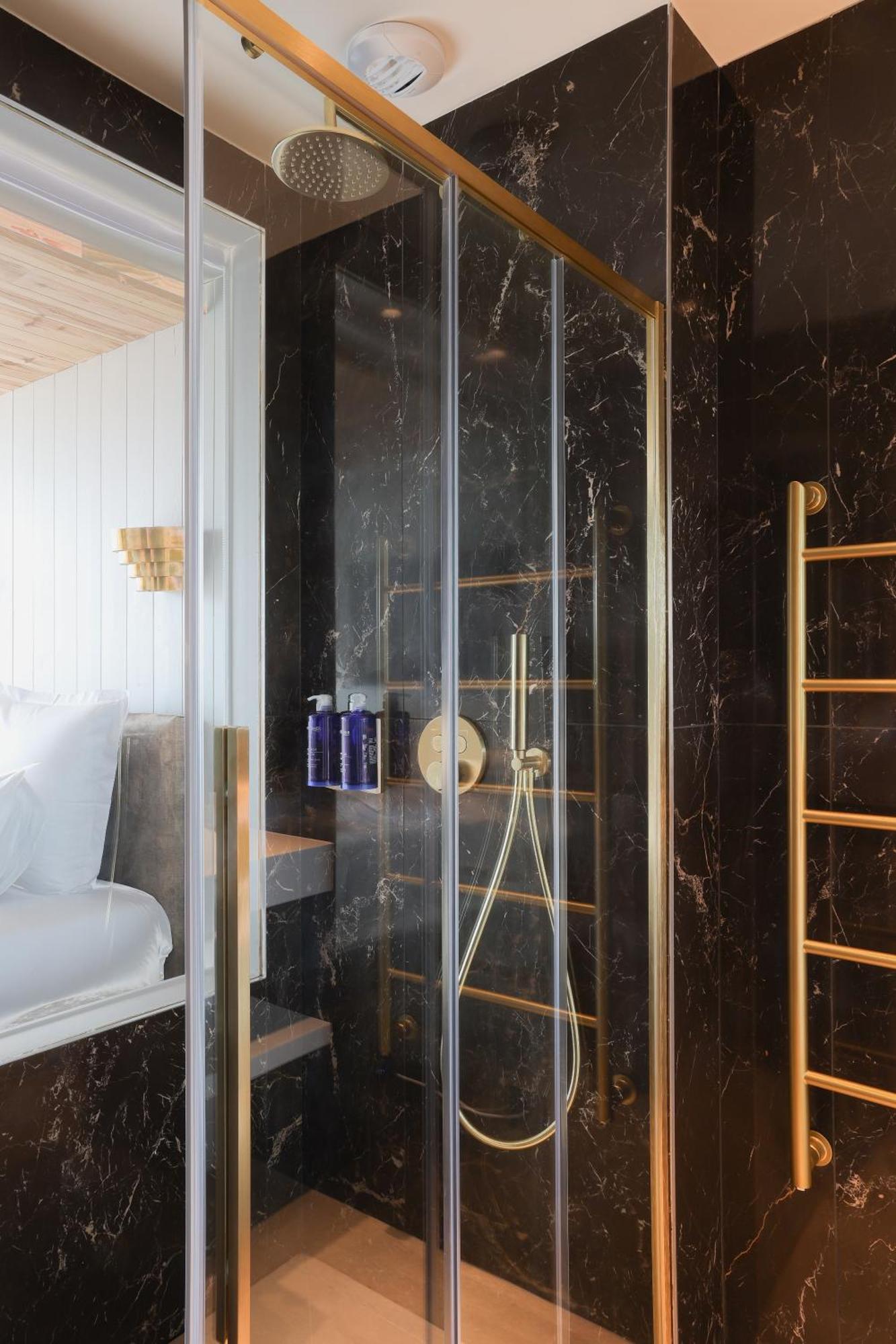 Les Vagues Hotel & Spa Аркашон Екстериор снимка